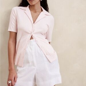 Banana Republic Sur Ribbed Short Sleeve Resort Shirt in Mochi Pink